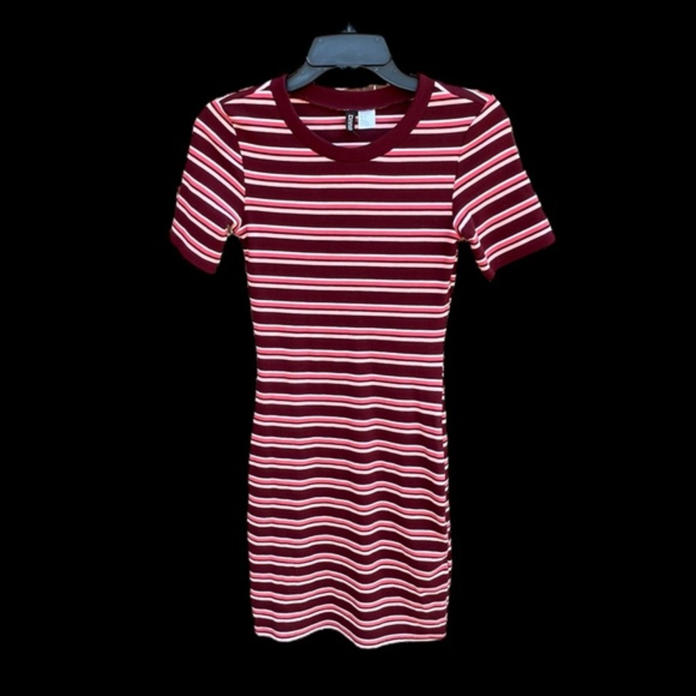 H&M DIVIDED WOMEN’S CREW NECK T-SHIRT DRESS SIZE 4 STRIPED MAROON